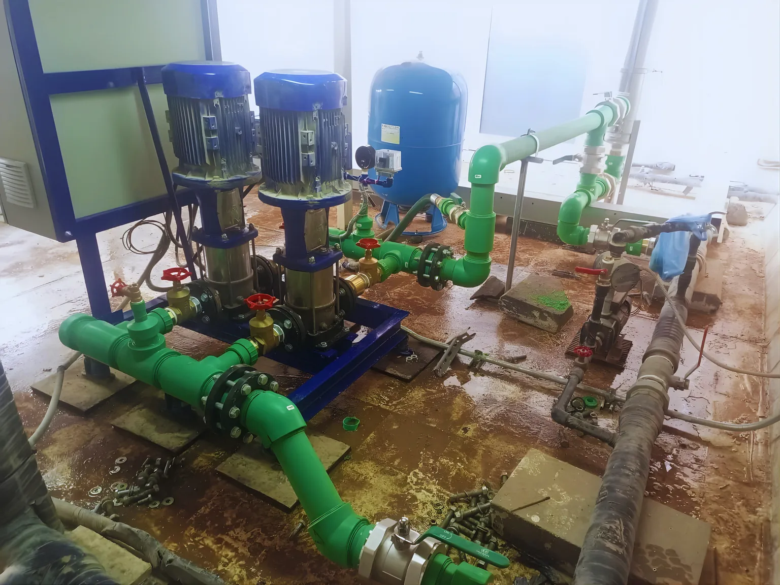 تركيب أنظمة ضخ